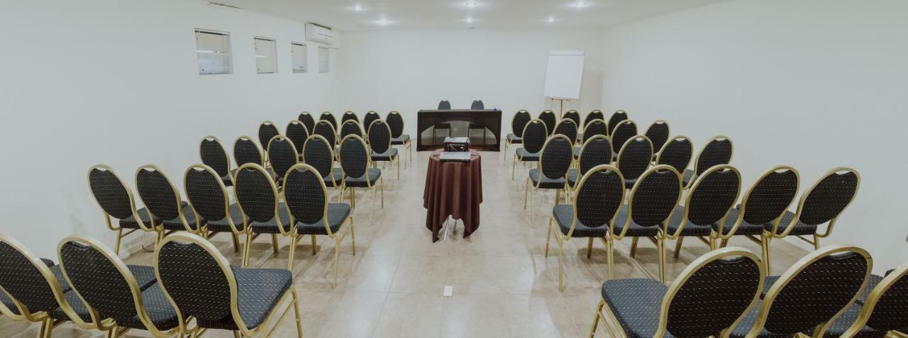 Hotel Limari Овалье Экстерьер фото